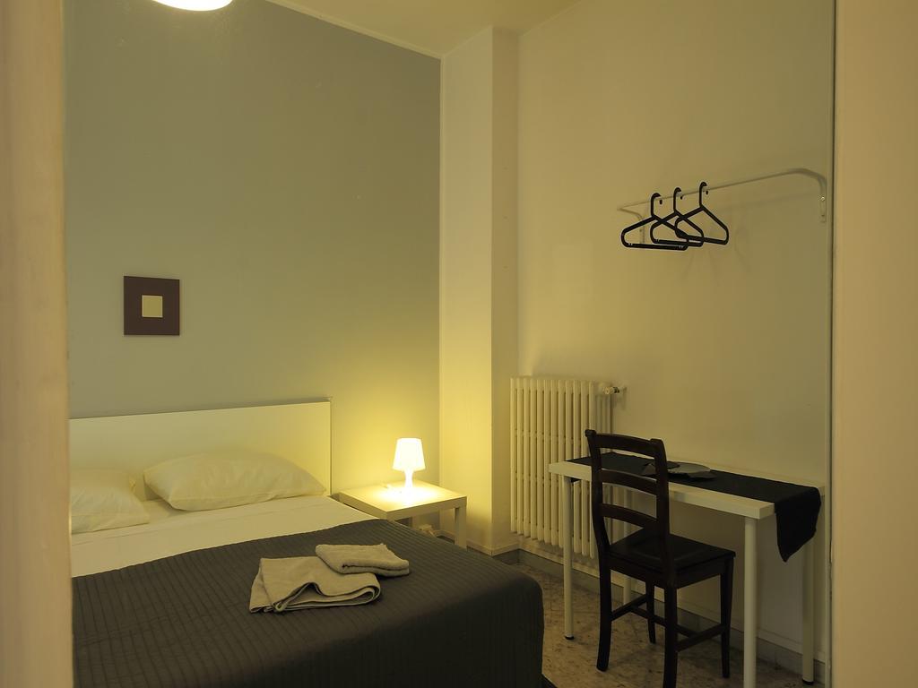 Guest House Stazione Centrale Μπάρι Δωμάτιο φωτογραφία